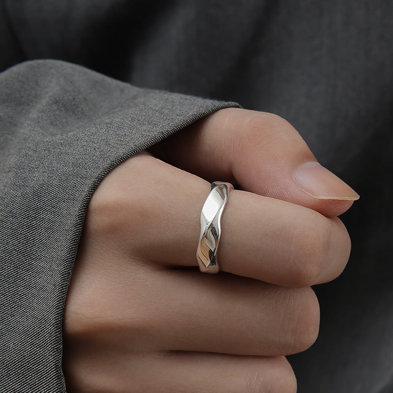 Cool Style Mobius Strip Ring For Men